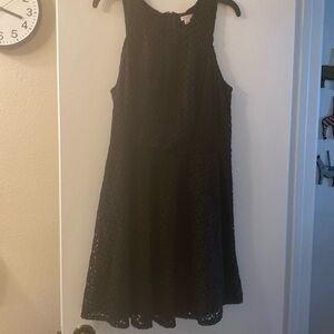 Dress fully lined size xl w/lacy covering sleeveless, wash/dry great for parties